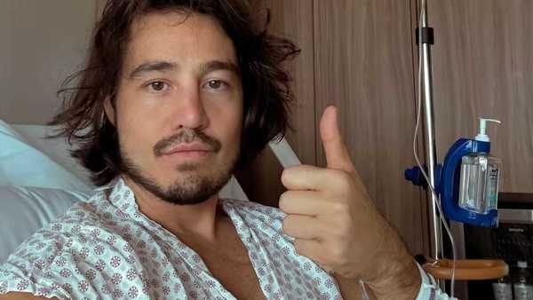 Tiago Iorc tranquiliza fãs após passar por cirurgia na coluna: 'Melhoras gradativas'