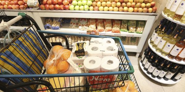 Vendas no comércio crescem 0,2% em agosto, após quatro meses de queda