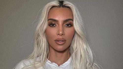 Kim Kardashian lança calcinhas com pelos pubianos falsos: veja preços