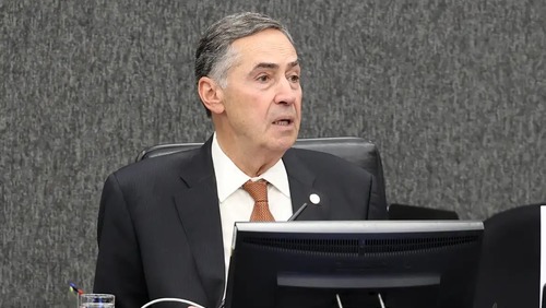Aposentadoria de Barroso é publicada no Diário Oficial