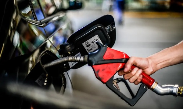 Presidente da Câmara dos Deputados defende mistura de etanol em 35% na gasolina