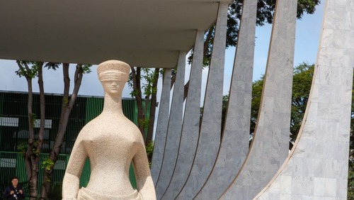 STF julgará se homem em união homoafetiva pode ter licença-maternidade