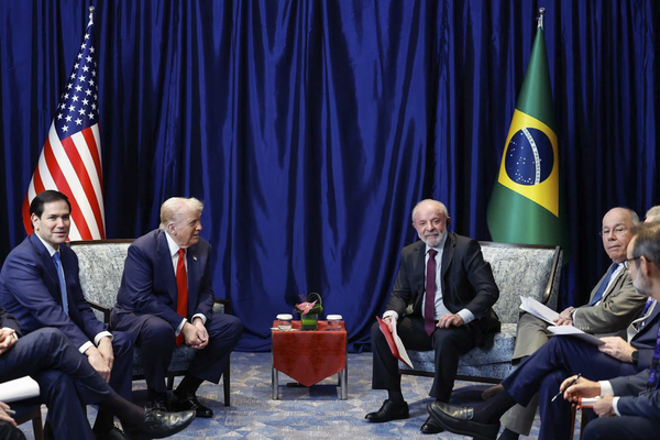 Trump deseja feliz aniversário a Lula e diz que reunião com Brasil foi 'muito boa'