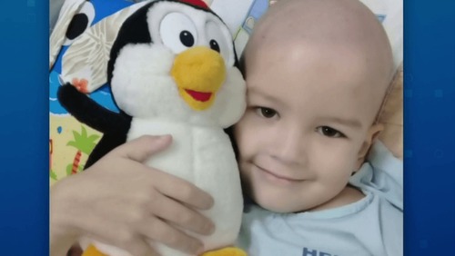 Menino de 10 anos é o primeiro no Brasil a vencer o câncer com tratamento inovador