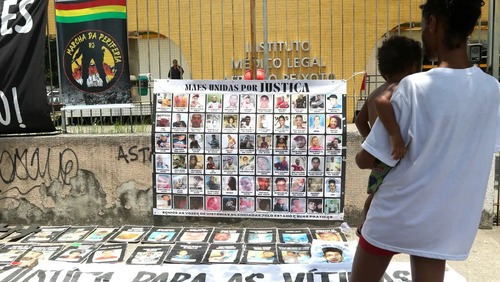 Polícia divulga perfis dos mortos; 17 não tinham histórico criminal