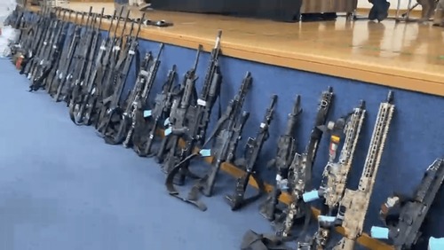 Operação no RJ: maioria dos fuzis apreendidos vieram da Europa e América Latina