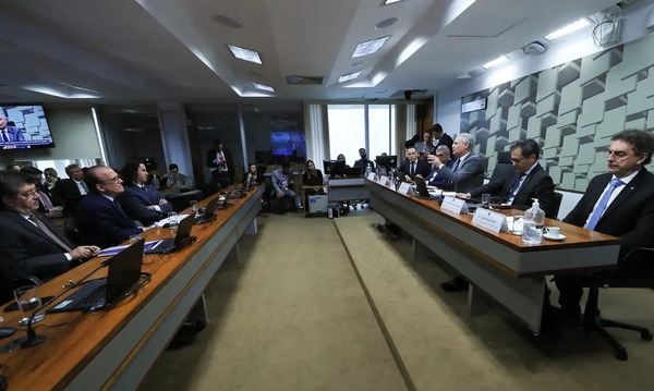 Comissão do Senado aprova isenção do IR para quem ganha até RS 5 mil