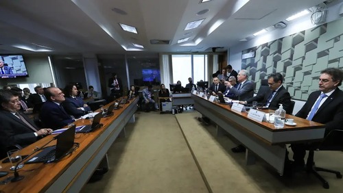 Comissão do Senado aprova isenção do IR para quem ganha até RS 5 mil