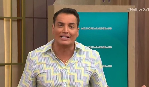 Leo Dias diz que quase desmaiou ao entrar no quarto de Marília Mendonça: "Desabei em lágrimas"