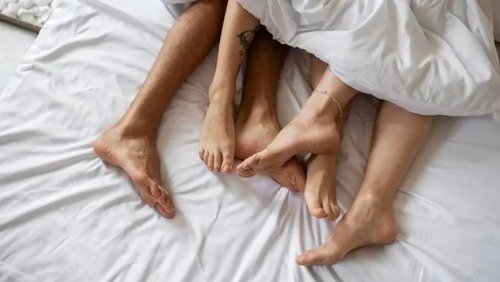 Estudo revela que fazer sexo duas vezes por semana pode melhorar saúde mental