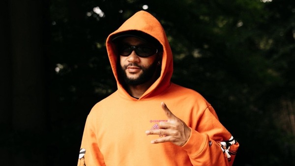 Memphis Depay vai deixar hotel luxuoso para diminuir gastos do Corinthians; entenda polêmica