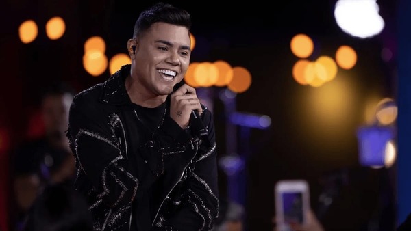 Felipe Araújo desabafa sobre casamento adiado e revela: "Ela me enrolou"