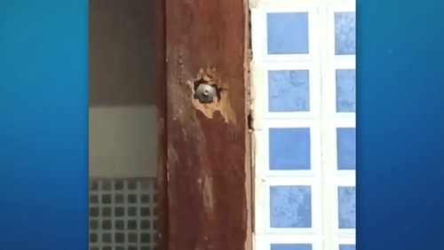 Alunos descobrem câmera escondida em banheiro de escola no RJ