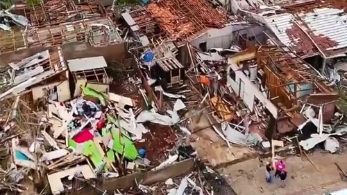 Governo do Paraná sanciona lei que prevê auxílio de até R$ 50 mil para famílias atingidas por tornado
