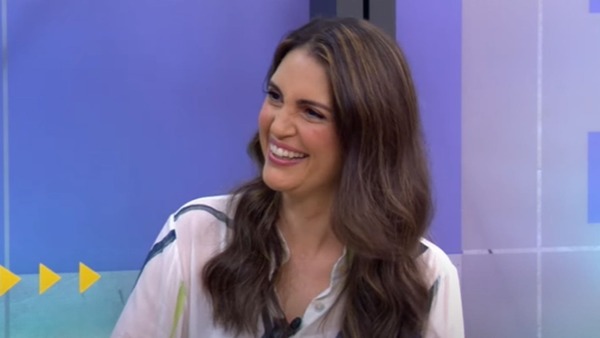 Chris Flores se emociona com IA de Silvio Santos e Hebe no Teleton: "Dá um nó na garganta"