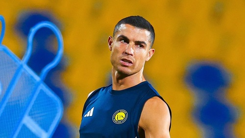 Cristiano Ronaldo causa polêmica e diz ser mais bonito que Beckham: "Eu sou perfeito"