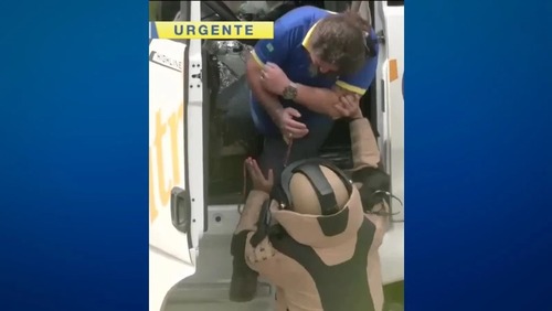 Equipes do Gate resgatam motorista de caminhão que bloqueia trecho do Rodoanel