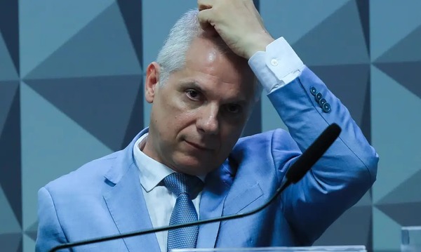 Fraudes no INSS: ex-ministro de Bolsonaro e deputados são alvos da PF