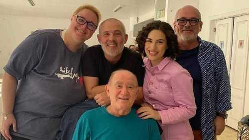 Quem é a filha de Renato Aragão que acusa o pai de calote