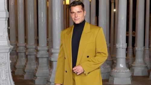 Ricky Martin promete vir ao Brasil em fevereiro: “O carnaval mudou minha vida”