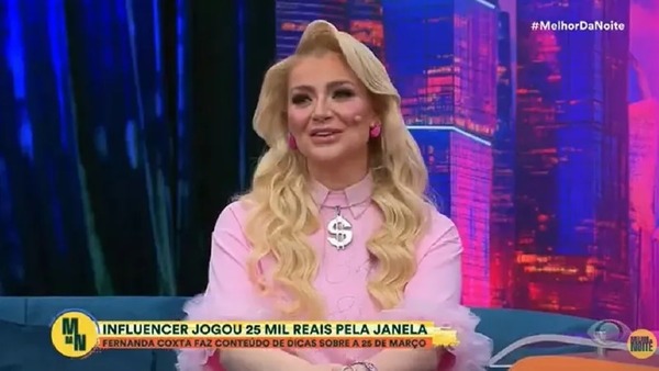 Criticada por causar tumulto ao jogar R$ 25 mil em rua, influencer se defende: "Gratidão"