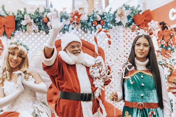 Programação de feriado no ShoppingSantaÚrsula inclui visitação ao Papai Noel, música ao vivo, cinema e gastronomia