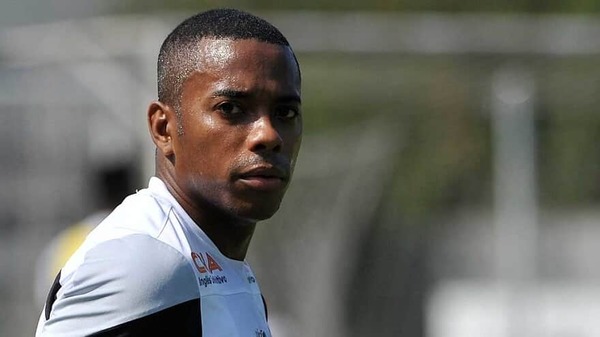 Robinho deixa “prisão dos famosos”, em Tremembé, e é transferido para Limeira
