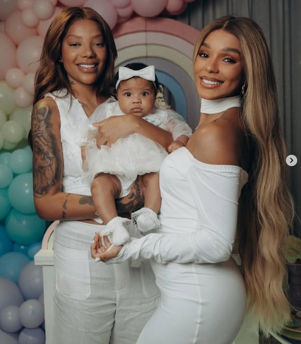 Ludmilla encanta a web ao mostrar mesversário de Zuri