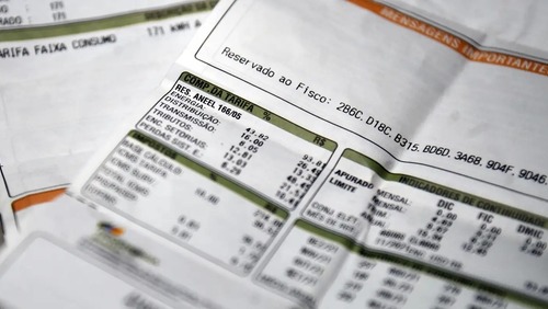 Aneel mantém bandeira vermelha 1 na conta de luz em novembro