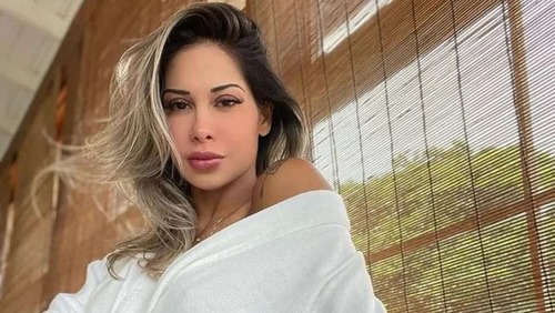 Maíra Cardi gasta R$ 80 mil em privada para suíte da filha de 7 anos