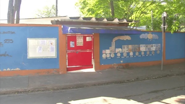 Polícia investiga conduta de PMs que invadiram escola em São Paulo