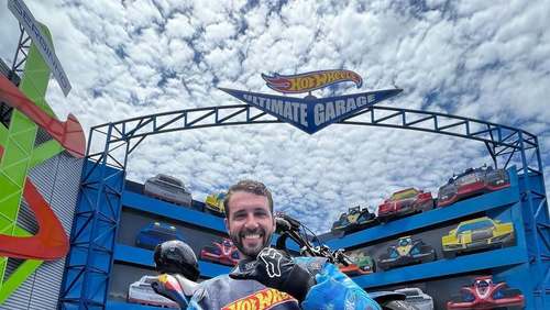 Piloto morre durante show de manobras radicais no Beto Carrero