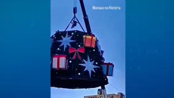 Acidente em montagem de árvore de Natal deixa um morto em Manaus