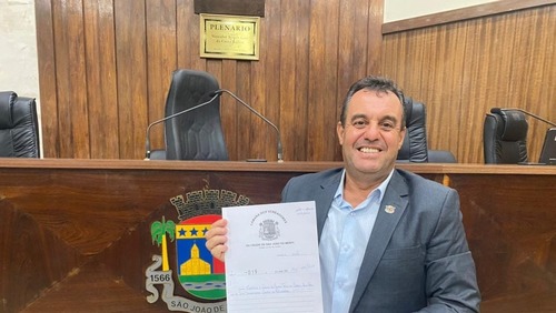 Vereador do PL é preso suspeito de ajudar facção com barricadas em comunidades do RJ