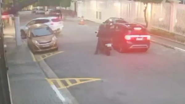 Doleiro em carro blindado é morto a tiros na Zona Leste de SP