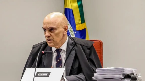 Moraes manda comunicar TSE sobre inelegibilidade de Bolsonaro