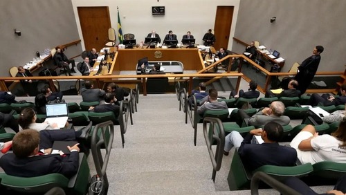 Acusado de homicídio ameaça jurados para obter absolvição, em Goiás