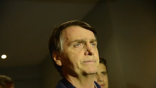 Defesa diz que Bolsonaro não usou celular durante visita de Nikolas