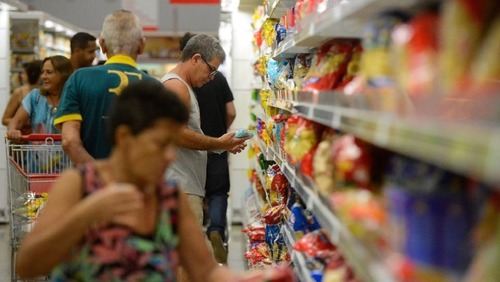 Indústria brasileira de alimentos regista aumento de 7,1% em setembro, diz FGV