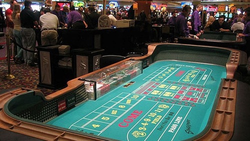 Aposta online e jogo de azar custam R$ 38,8 bi ao país, mostra estudo