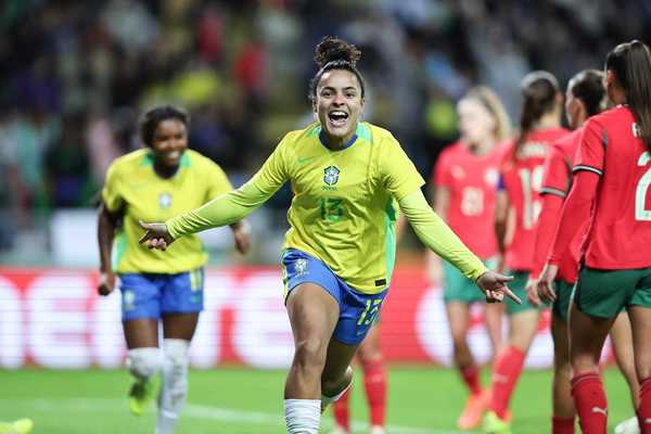 Seleção Brasileira feminina goleia Portugal e fecha 2025 com saldo positivo