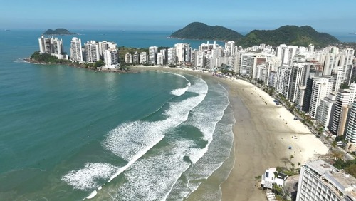 Sol, praia e assalto: violência no Guarujá assusta turistas