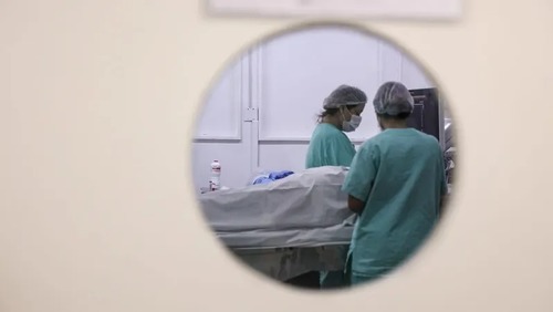 O que é o ProfiMed, exame para médicos recém-formados aprovado no Senado