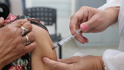 SUS oferece vacina contra bronquiolite para gestantes em todo o Brasil