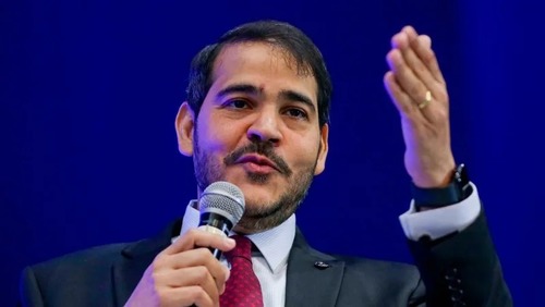 AGU pede que Gilmar reconsidere decisão sobre impeachment de ministros