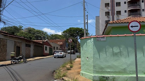 Duas ruas passam a ter mão única no bairro Santa Cruz, na zona sul de Ribeirão Preto