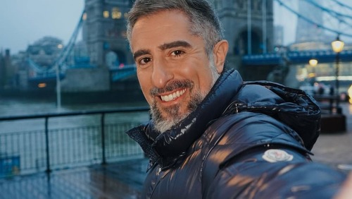 Mion chora em entrevista e revela desejo de 'morrer trabalhando' na Globo