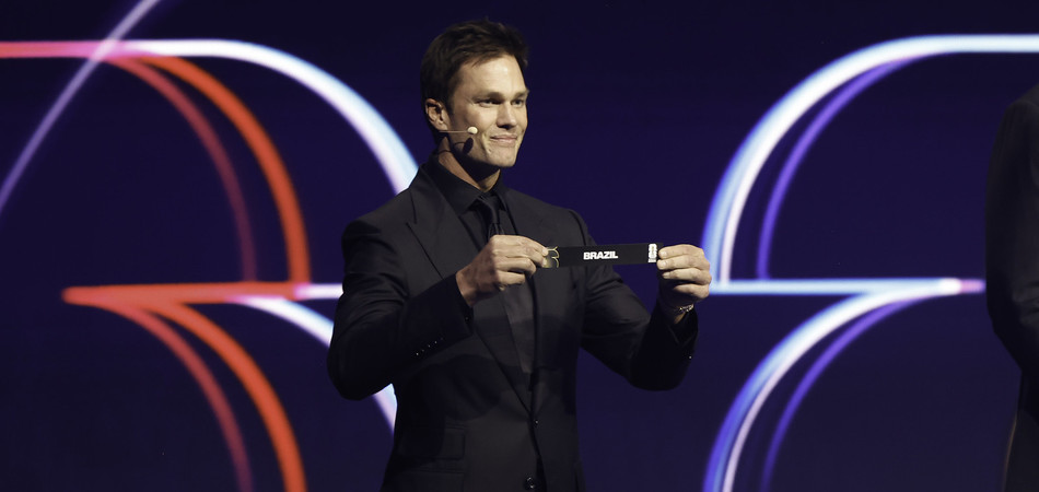 Tom Brady, ex de Gisele, sorteia Brasil na Copa de 2026; veja reação da web