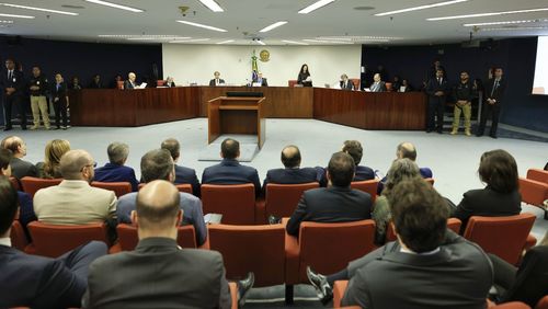 STF: julgamento pode condenar mais seis réus pela trama golpista