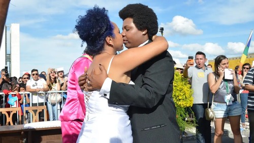 Casamento entre pessoas do mesmo sexo cresce 8,8% e atinge recorde